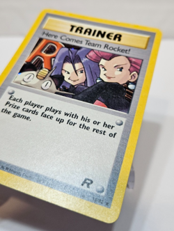 Here Comes Team Rocket! 15/82 Holo Rare Unlimited Team Rocket Pokemon 588 - Image 2
