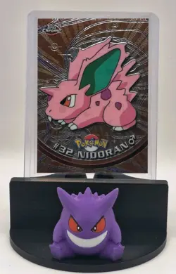 2000 Pokemon Topps Chrome Series 1 Nidoran (M) Base Holo #32 NM - Image 1