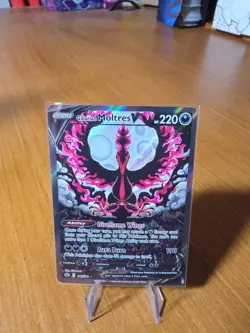 Galarian Moltres V Alt Art Chilling Reign Pokemon Card 177/198 2021 NM /w frame - Image 4