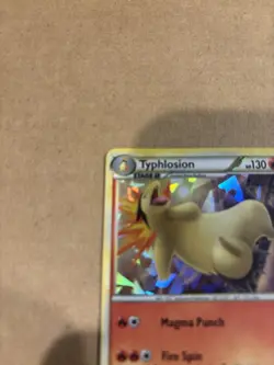 Typhlosion 32/123 Pokemon Card TCG HearGold SoulSilver Cracked Ice Holo LP - Image 3