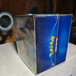 Pokemon TCG: Pokemon GO Dragonite VSTAR Premier Deck Holder Collection BNIB 820650850790 - Image 2