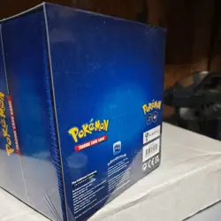 Pokemon TCG: Pokemon GO Dragonite VSTAR Premier Deck Holder Collection BNIB 820650850790 - Image 3