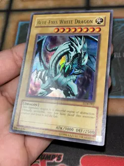 Yu-Gi-Oh! TCG Blue-Eyes White Dragon LP Original Print LOB-001 - Image 3