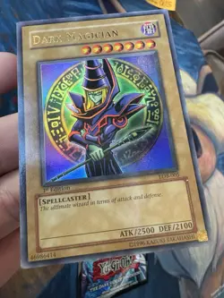 Legend Of Blue Eyes Dark Magician 1st Edition LOB-005 Glossy NA English ??LP?? - Image 1