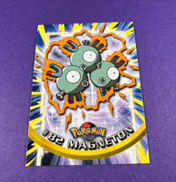 Topps Pokemon Magneton Non Holo 82 Series 1 Card Blue Topps Trading Card - Image 1