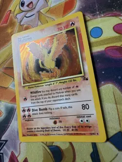 RARE Vintage Moltres Fossil Holo Unlimited Rare Pokemon TCG Card 12/62 Near Mint - Image 2