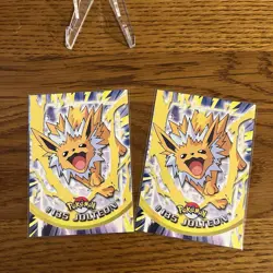 2000 Topps Pokemon TV Animation Edition Series 3 Non Holo 135 Jolteon Blue Label - Image 3