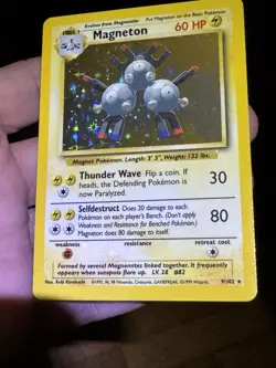Magneton 9/102 Holo Bleed Error 1999 Base Set Pokemon Card TCG LP - Image 2