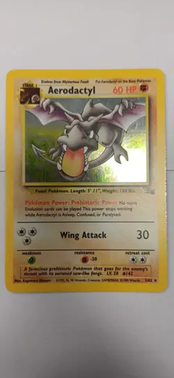 Pokemon TCG Aerodactyl Fossil Card 1/62 Holo Near Mint Condition - Image 1