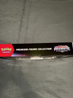 Pokemon TCG Prismatic Evolutions Premium Figure Collection Umbreon and Espeon - Image 4