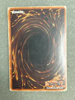 Dark Magician Unlimited Ultra Rare SDY-006 - Holo MP/HP - Image 4