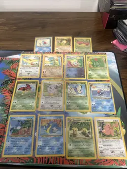 Southern Island Binder With 16/18 Cards Ranging from HP to NM - Image 1