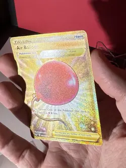 LP/NM Air Balloon Sword & Shield 213/202 Gold Secret Rare 2020 Pokemon Card - Image 3