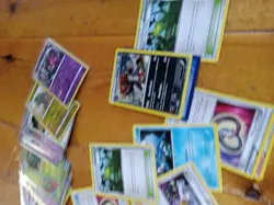 LOT Vintage Pokemon TCG MIX OF HOLOS AND RARES Base Common Mix - Image 2