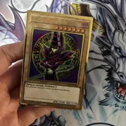 (EF) Dark Magician - MGED-EN002 - Gold Rare - 1st Edition - VLP - Image 2