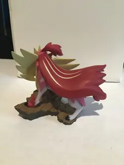 Shiny Zamazenta Figure Pokemon Crown Zenith 2023 - Image 2