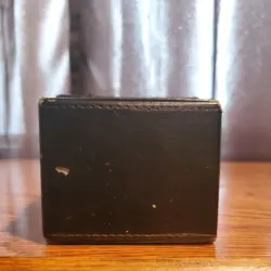 Magic The Gathering Ultra Pro Swamp Black Magnetic Flip Deck Box - Image 5