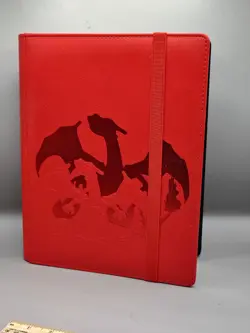 Ultra PRO Charizard Premium 9-Pocket PRO-Binder for Pokemon Pre-owned Used - Image 1