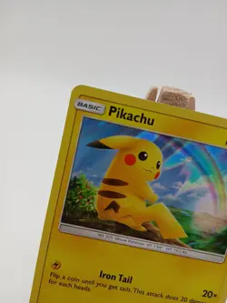 Pikachu 28/73 - Shining Legends - Common Holo LP Pokemon Card, 2017 - Image 2