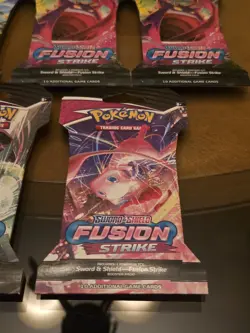 Pokemon TCG: Sword & Shield-Fusion Strike Sleeved Booster Pack - 5 packs 820650809163 - Image 5