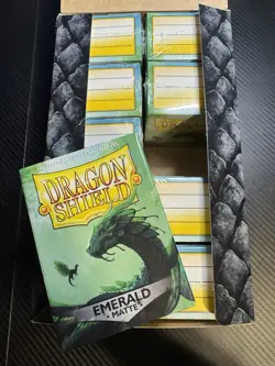 Dragon Shield Emerald Matte Display - 10 Boxes Of 100 Protective Sleeves - Image 1