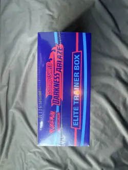 Pokemon TCG Darkness Ablaze Elite Trainer Box - Image 4