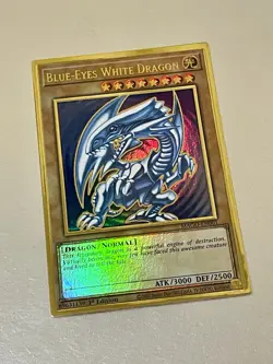 Blue-Eyes White Dragon | MAGO-EN001 | Premium Gold Rare | LP | 1st Ed | YuGiOh! - Image 1