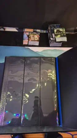 ultra pro binder 9 pocket mtg- Blue - Image 3