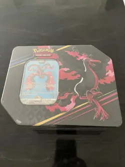 🔥🦅 POKEMON CROWN ZENITH GALARIAN MOLTRES SEALED TIN (5 BOOSTER PACKS) ✅ - Image 1