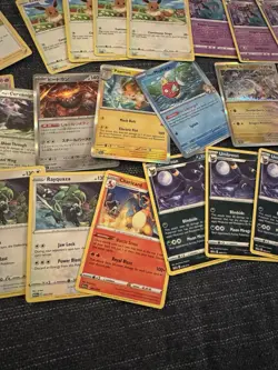 🔥Pokemon Lot 50 Cards! Rares, Holos, Eevee Umbreon Charizard Rayquaza! LP-NM - Image 3
