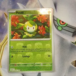 Pokemon TCG - Petilil - 006/086 -Pokeball - SV: Black Bolt - Image 1