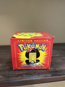 1999 Pokemon Limited Edition Pikachu 23K Gold-Plated Trading Card SEALED - Image 2