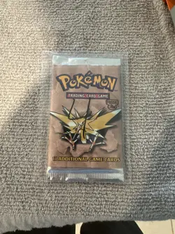 Pokemon Fossil Unlimited Booster Pack Vintage - Zapdos Art - SEALED - Image 1