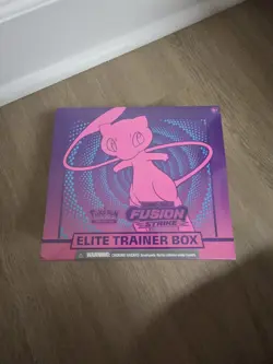 Nintendo Pokemon TCG: Sword & Shield Fusion Strike Elite Trainer Box 820650809330 - Image 1