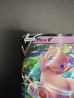 Mew V 069/189 Swsh03: Darkness Ablaze Holo - Near Mint NM - Image 3