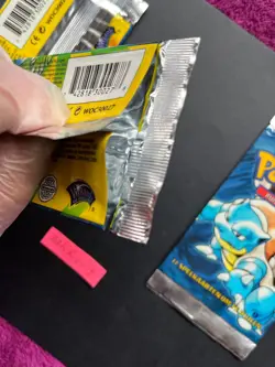 1st Edition DUTCH Base Set open packs x 3 - NO Cards - Image 3