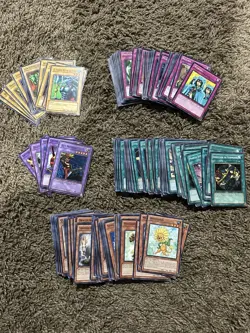 Yu-Gi-Oh! Lot of 913 cards - Image 1