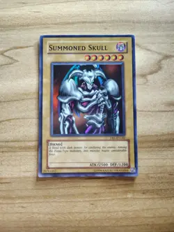 Yu-Gi-Oh! - Summoned Skull - Super Rare / Holo - DB1-EN142 - Image 1