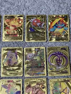 Pokemon Toxtricity VMax HP320 Gold Foil Display Card & Matching Mini Tin, Chip++ - Image 3