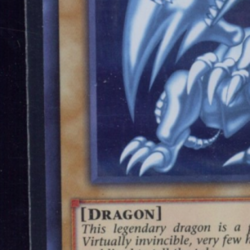 2017 YU-GI-OH! DUELIST SAGA ENGLISH 1ST ED. BLUE-EYES WHITE DRAGON x3 CARD LOT - Image 3