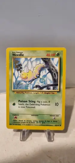 Weedle 69/102 Base Set Standard Pokemon Card - Image 1