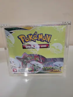 POKEMON Evolving Skies Booster Box Sword & Shield - NEW & SEALED - Image 1