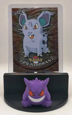 2000 Pokemon Topps Chrome Series 1 Nidoran (F) Base Holo #29 NM - Image 1