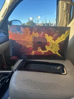POKEMON TCG TEAM ROCKET'S MOLTRES UPC (SEALED /IN HAND/ SHIPS NEXT DAY) - Image 1