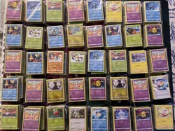 101 Pokemon Card Bulk Lot Holo Rare & Ultra Rare V, Vmax Guarantee + SWSH Pack - Image 3