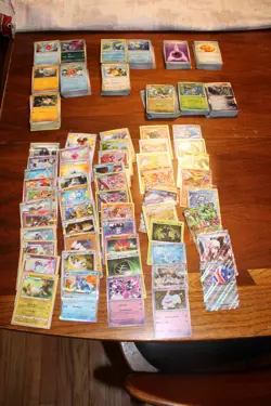 Large lot Pokemon cards, lots of shiny foil holo. 700 total cards - Image 1