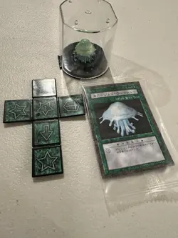 Yugioh Dungeon Dice Monsters DDM Jellyfish Figure/Card/Dice Japanese - Image 1