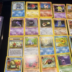 Pokemon TCG Base Set Vintage 20 Card Lot 1999 Nintendo - Image 2