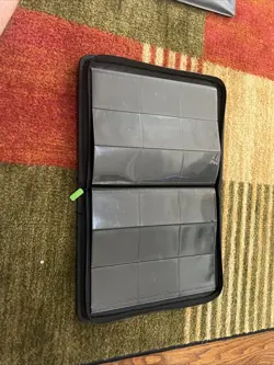 Vaultx 9-Pocket Exo-Tec Zip Binder - Black - Holds 360 Cards - Excellent Cond - Image 3