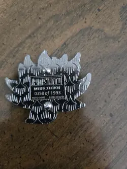 Pinfinity Magic The Gathering Black Lotus MTG 30th Anniversary AR Pin & Lanyard - Image 3